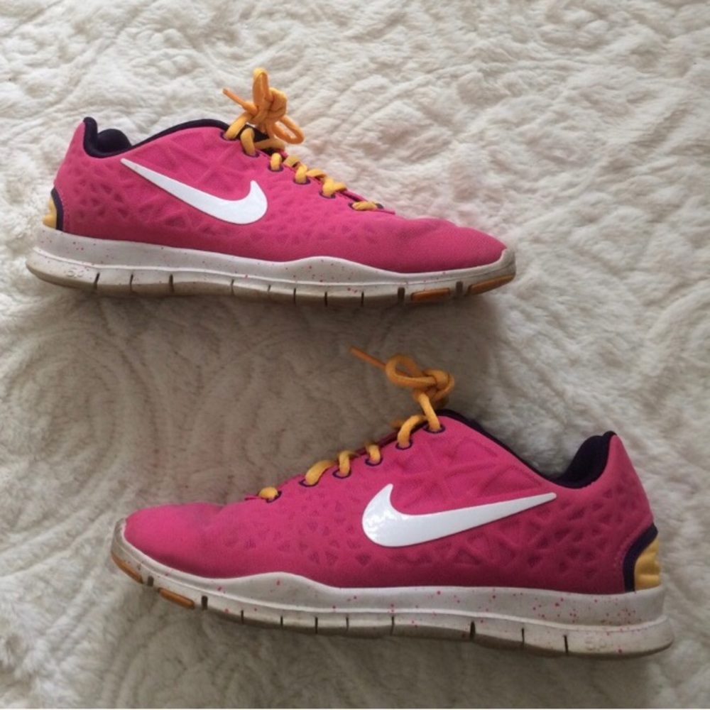 2 PAIRS of Women’s Nike TR shoes BUNDLE